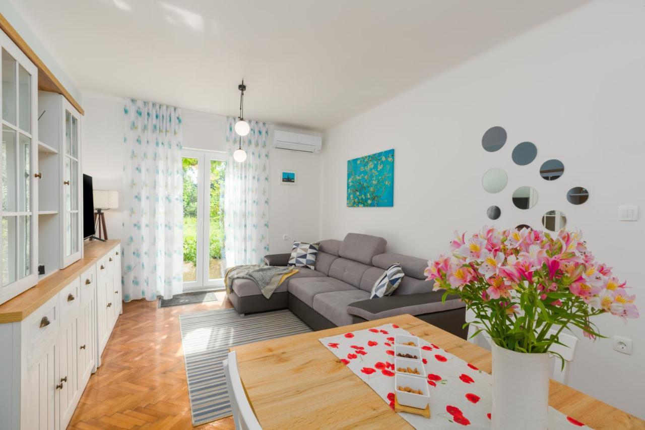 Apartment Agnese2 *